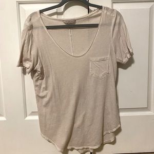 White t shirt with pocket